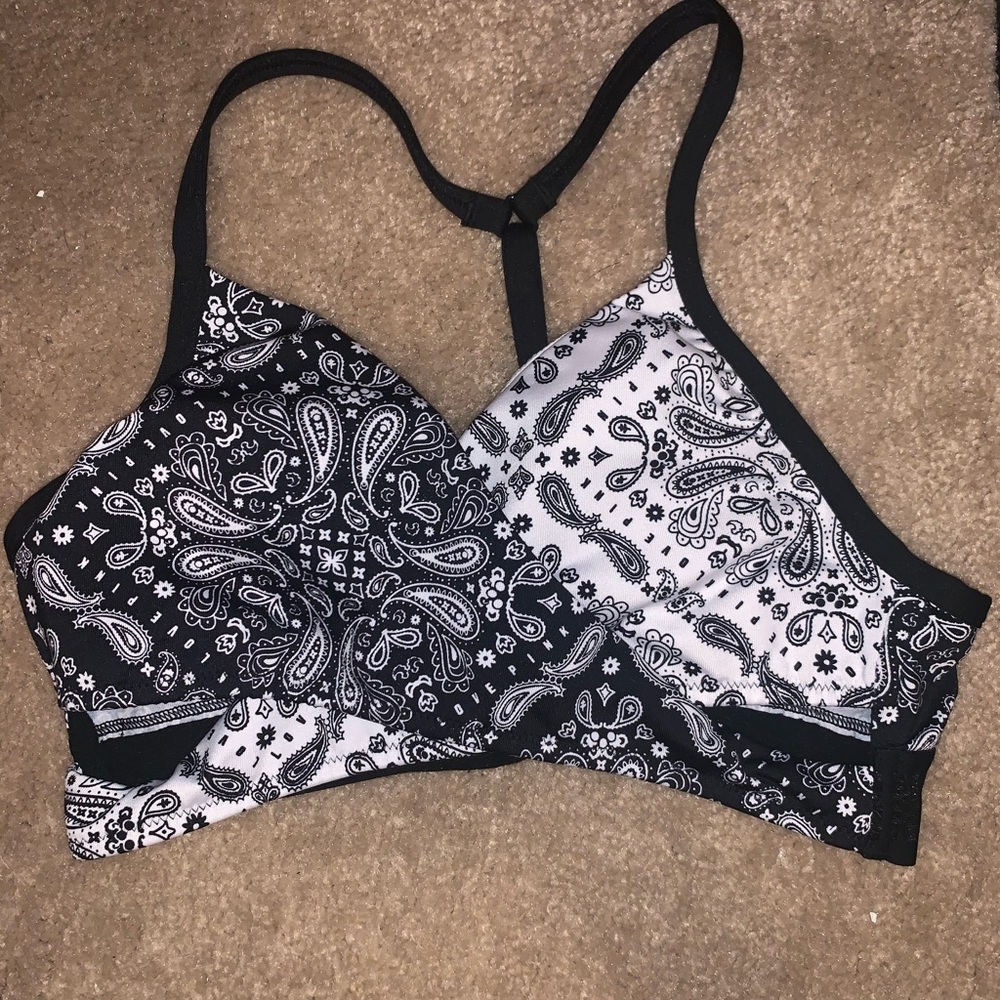 PINK! Bandana sports bra